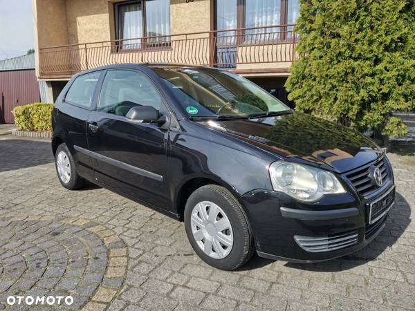 Volkswagen Polo 1.4 16V Basis - 1