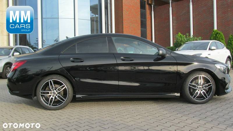 Mercedes-Benz CLA 220 4-Matic AMG Line - 6