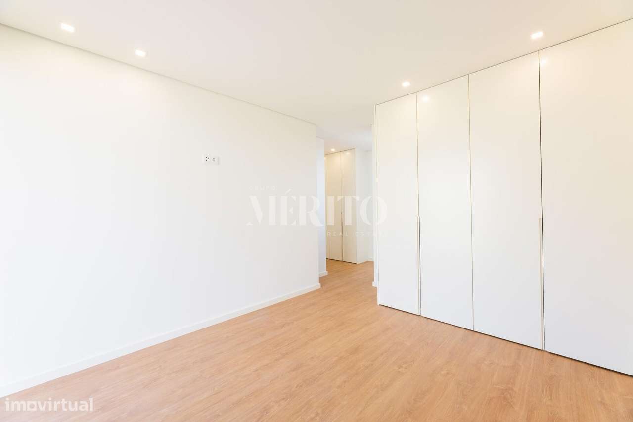 MORADIA T3 GEMINADA - NOVA-33