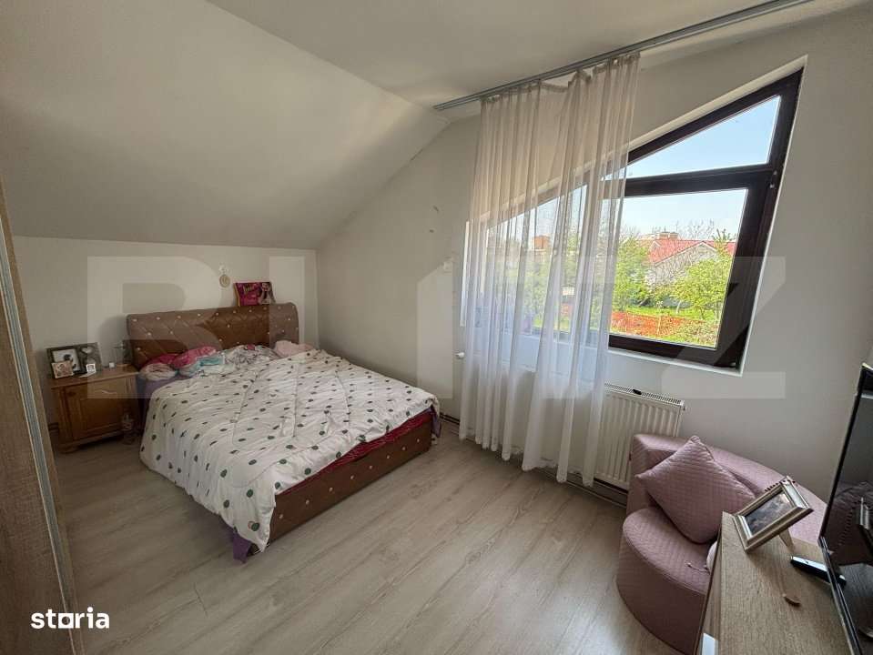 Casa de vanzare cu 5 camere, 200 mp, zona Micro 3 - Imagine principală: 5/19