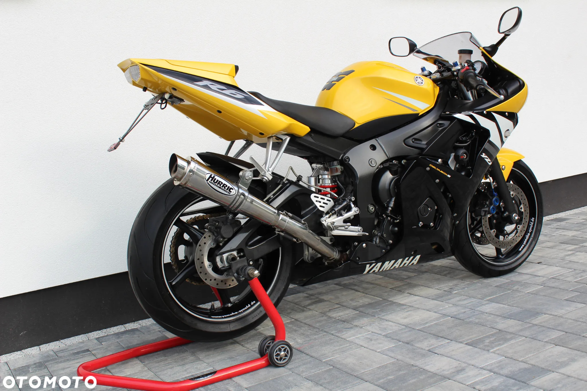 Yamaha R6 - 11