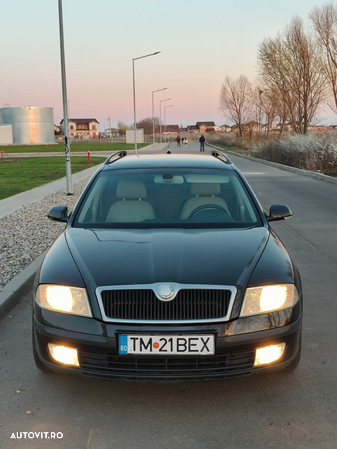 Skoda Octavia Combi 2.0 TDI Elegance - 15