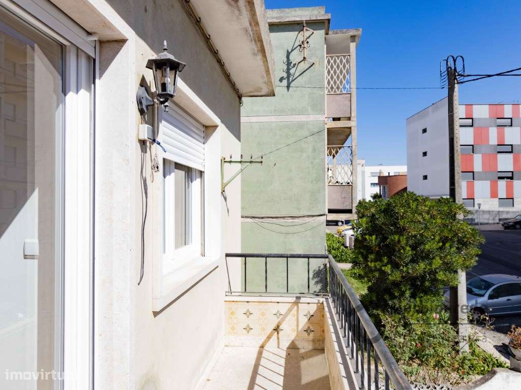 Apartamento T2 com garagem em Loures - Grande imagem: 4/16