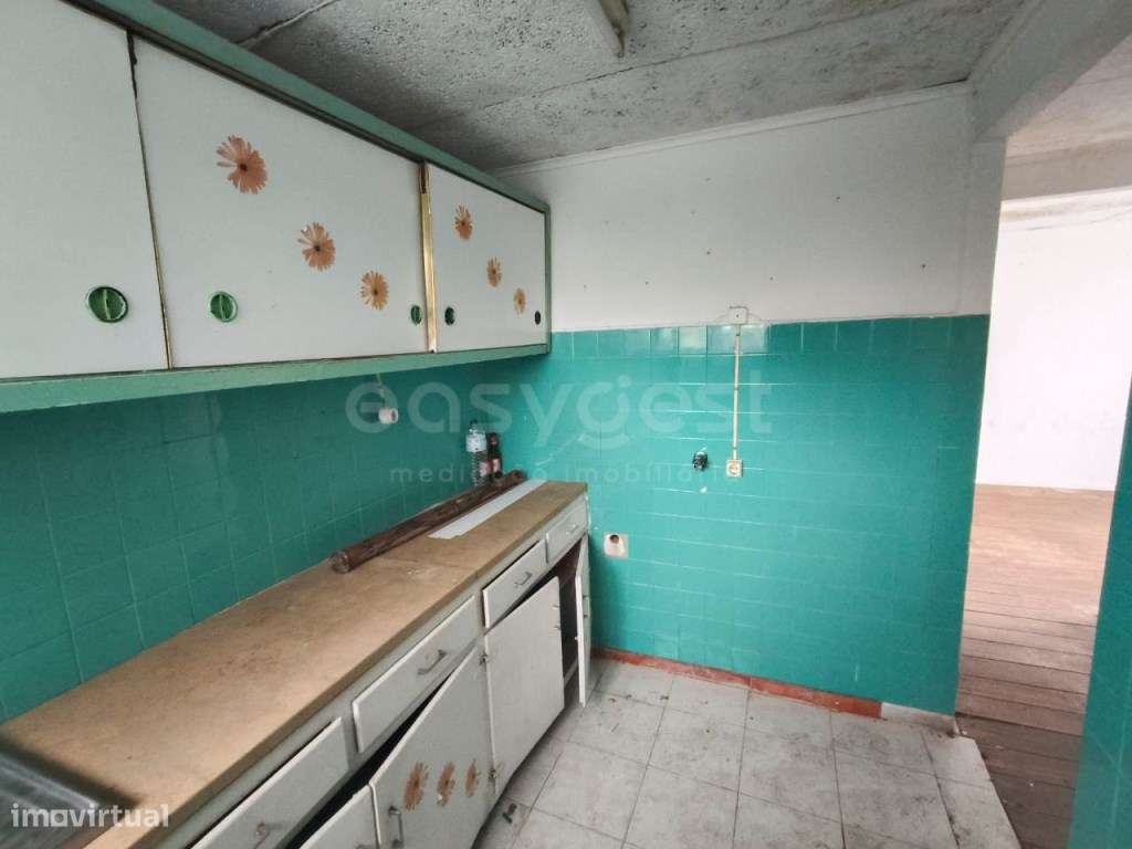 T1 com Vista Mar - Oportunidade de Remodelação Total - Grande imagem: 3/17