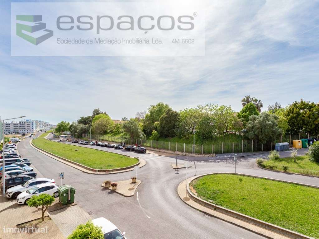 T2 na Quinta da Parreirinha, Vista rio, Parqueamento e arrecadação-19