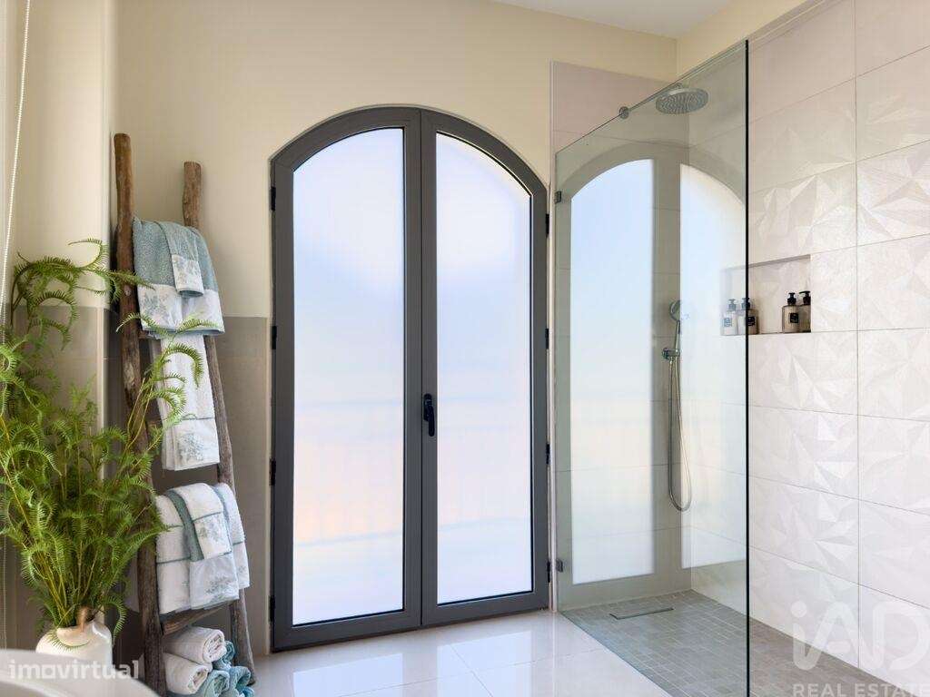 Apartamento T2 em Quarteira de 190,00 m2 - Grande imagem: 5/30