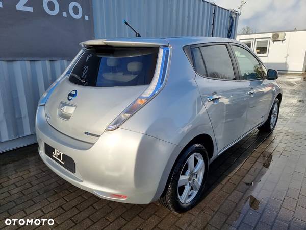 Nissan Leaf - 8