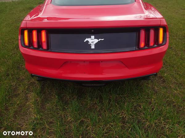 Ford Mustang 3.7 V6 - 10