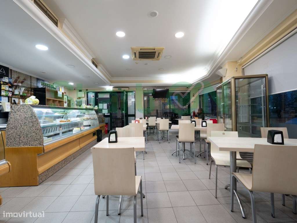 Venda de Imóvel Comercial Excelente Oportunidade de Investimento em...-18