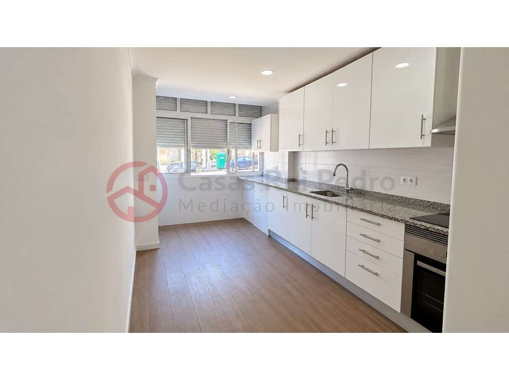 Apartamento T2 remodelado, Lavradio-11
