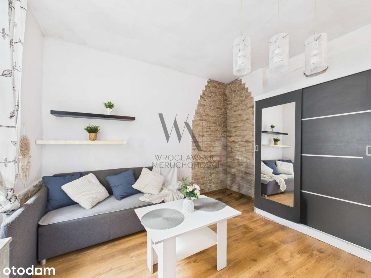 Kawalerka z potencjałem w centrum Wrocławia-1