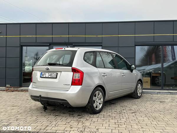 Kia Carens 2.0 CRDi Tour - 15