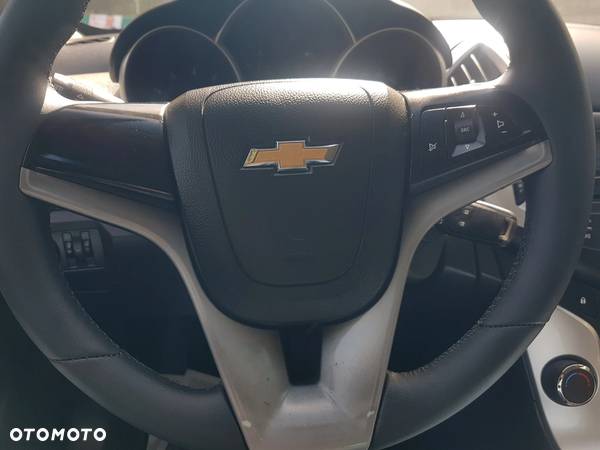 Chevrolet Cruze Station Wagon 1.6 LT - 21