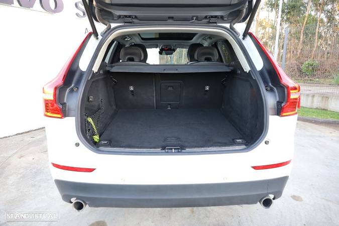 Volvo XC 60 2.0 D4 Momentum Plus Geartronic - 4