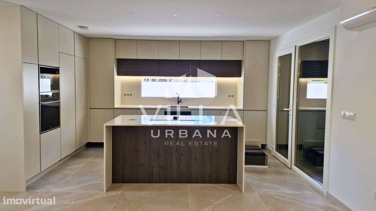 Moradia Isolada T4 com Piscina na Aroeira – A 5 Minutos da Praia da-10