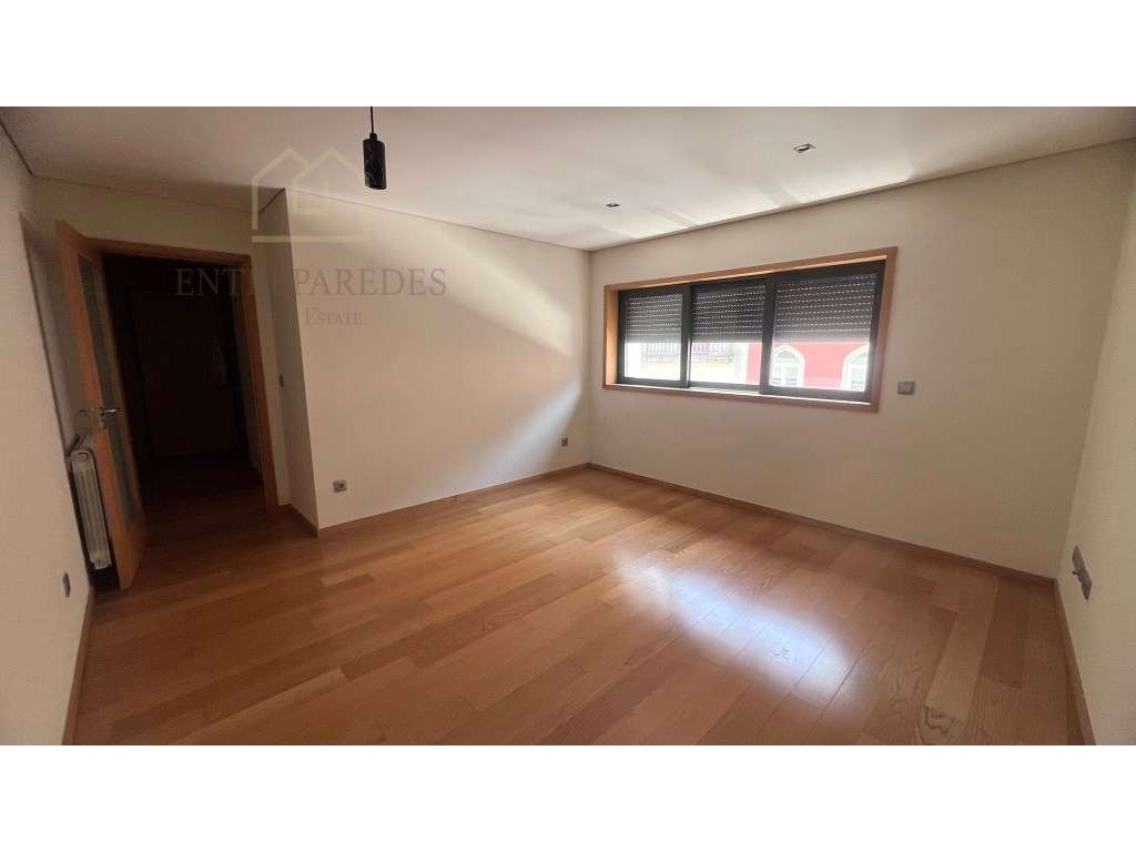 Apartamento T1 para arrendar no centro do Porto próximo a Praça dos... - Grande imagem: 5/9