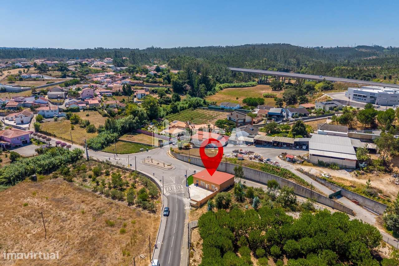 Moradia T3 Renovada | Azoia – Leiria-48