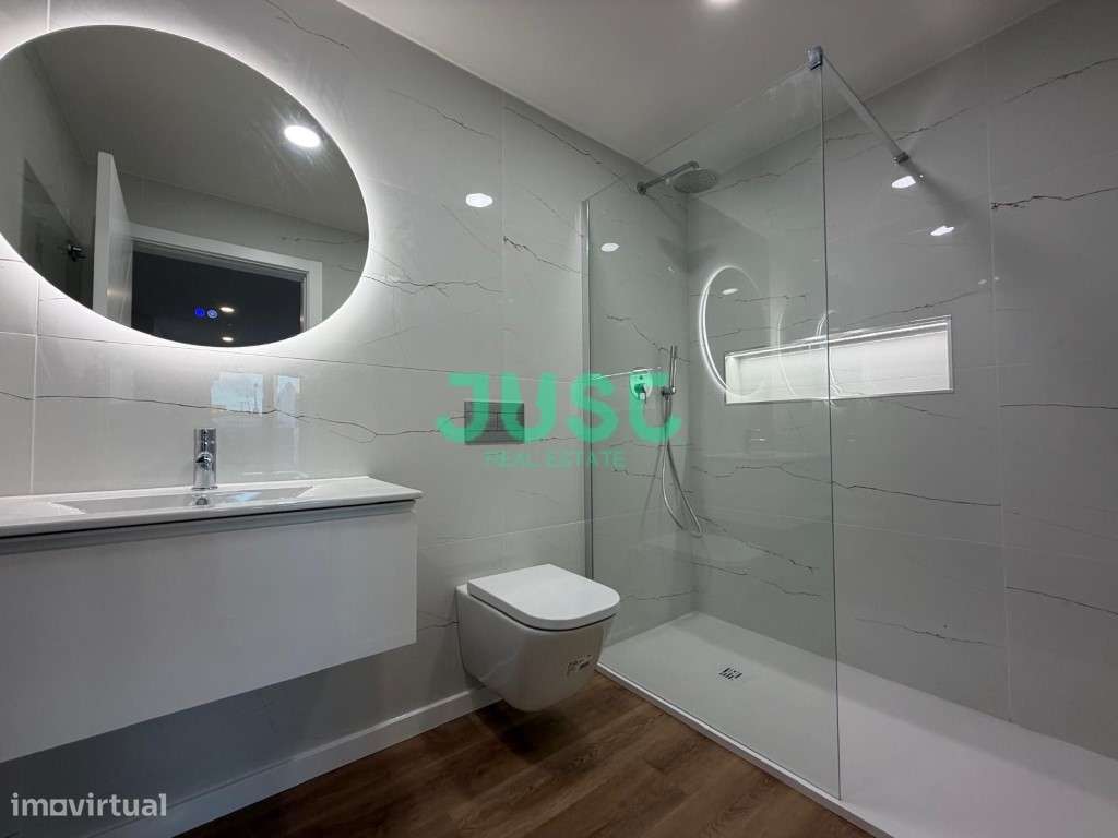 Moradia térrea, T3 + 1 com 2 suítes em Pinhal General - Fernão Ferro.-18