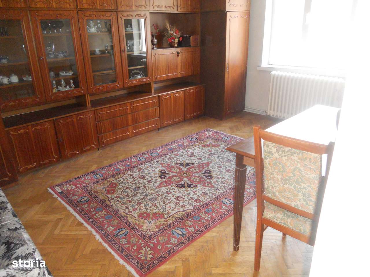 Centru-etajul 2-bloc  construit cu apartamente proprietate personala-6