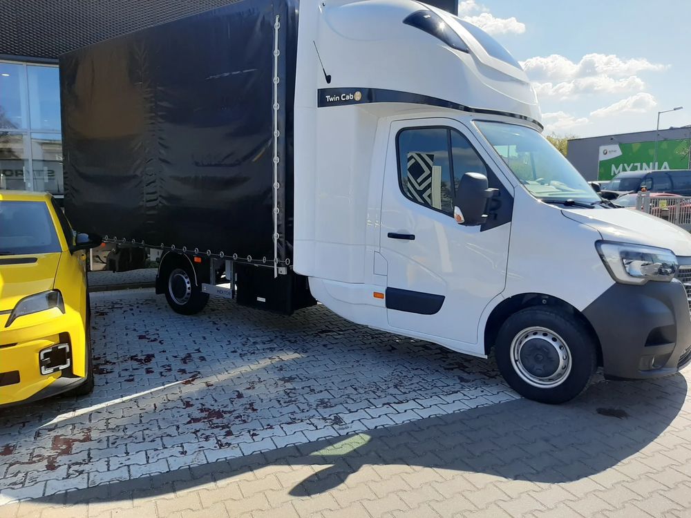 Renault Master 2025