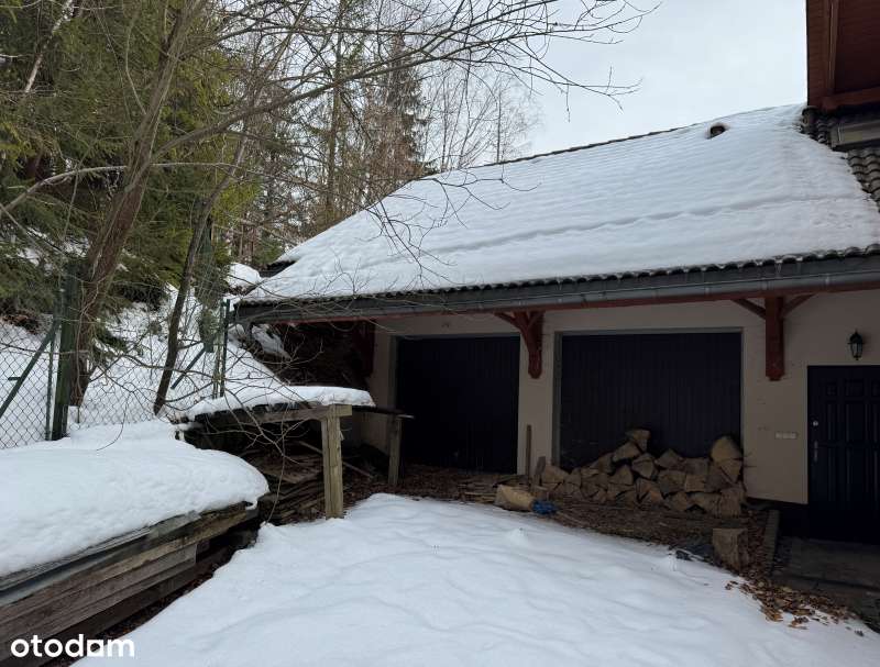 Dom z sześcioma apartamentami-2