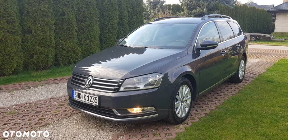 Volkswagen Passat 2.0 TDI Comfortline DSG - 2