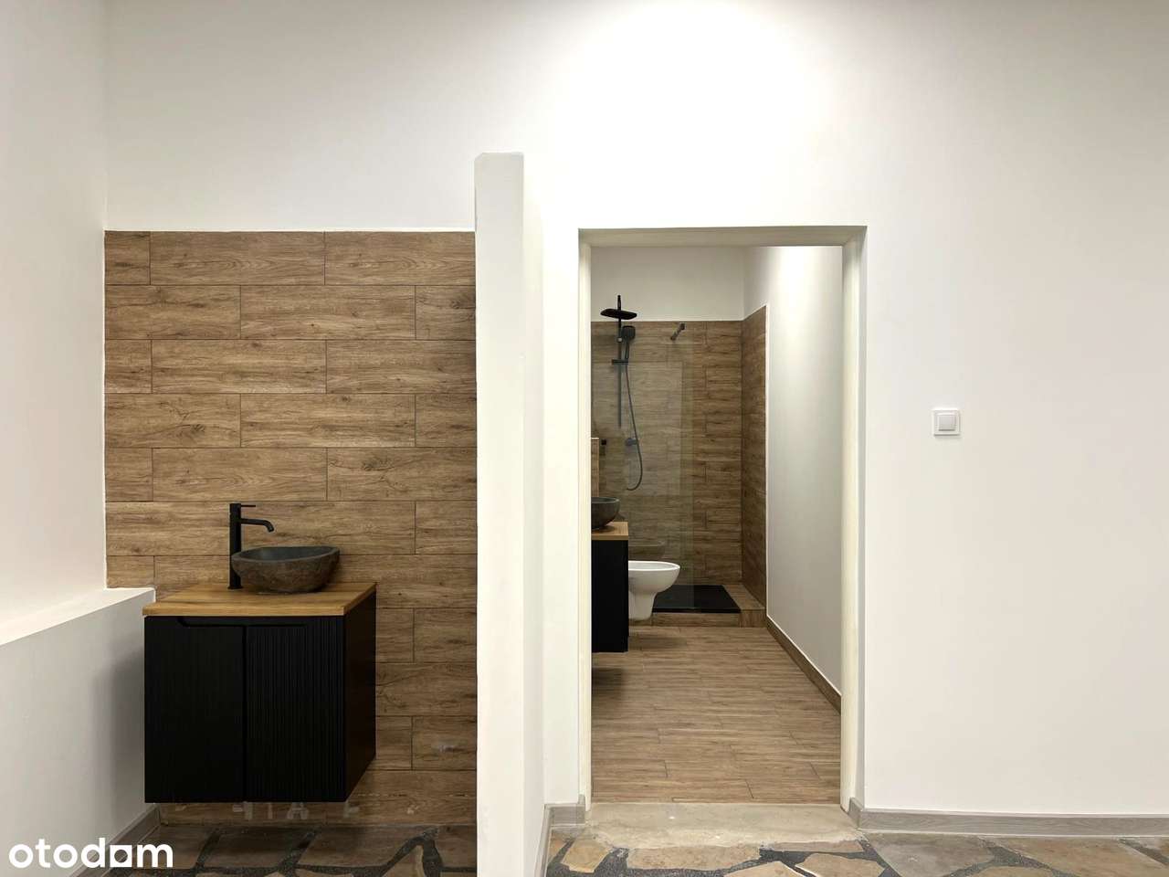 Lokal usługowy po remoncie 169m2,  parking, witryna, winda towarowa-4