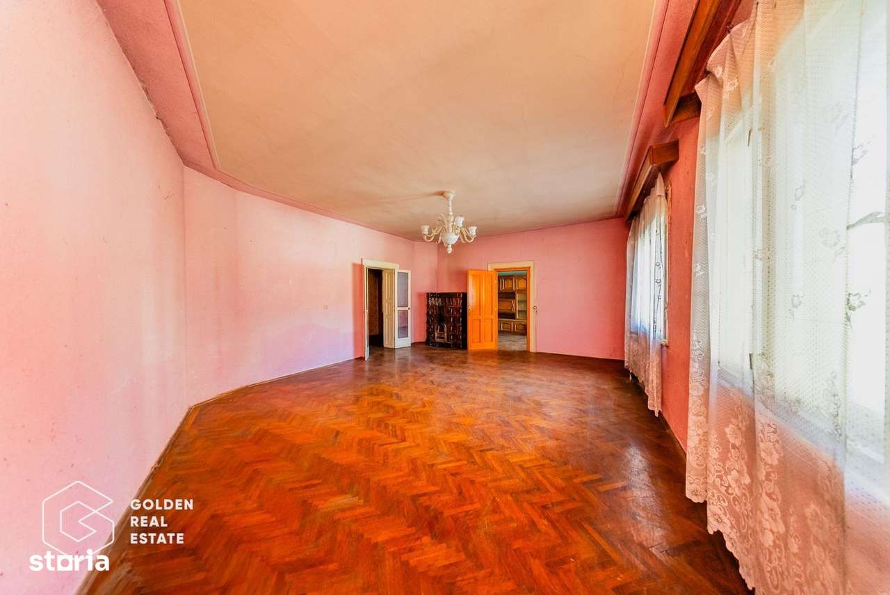 Casa individula cu 5 camere, zona central - Imagine principală: 3/20