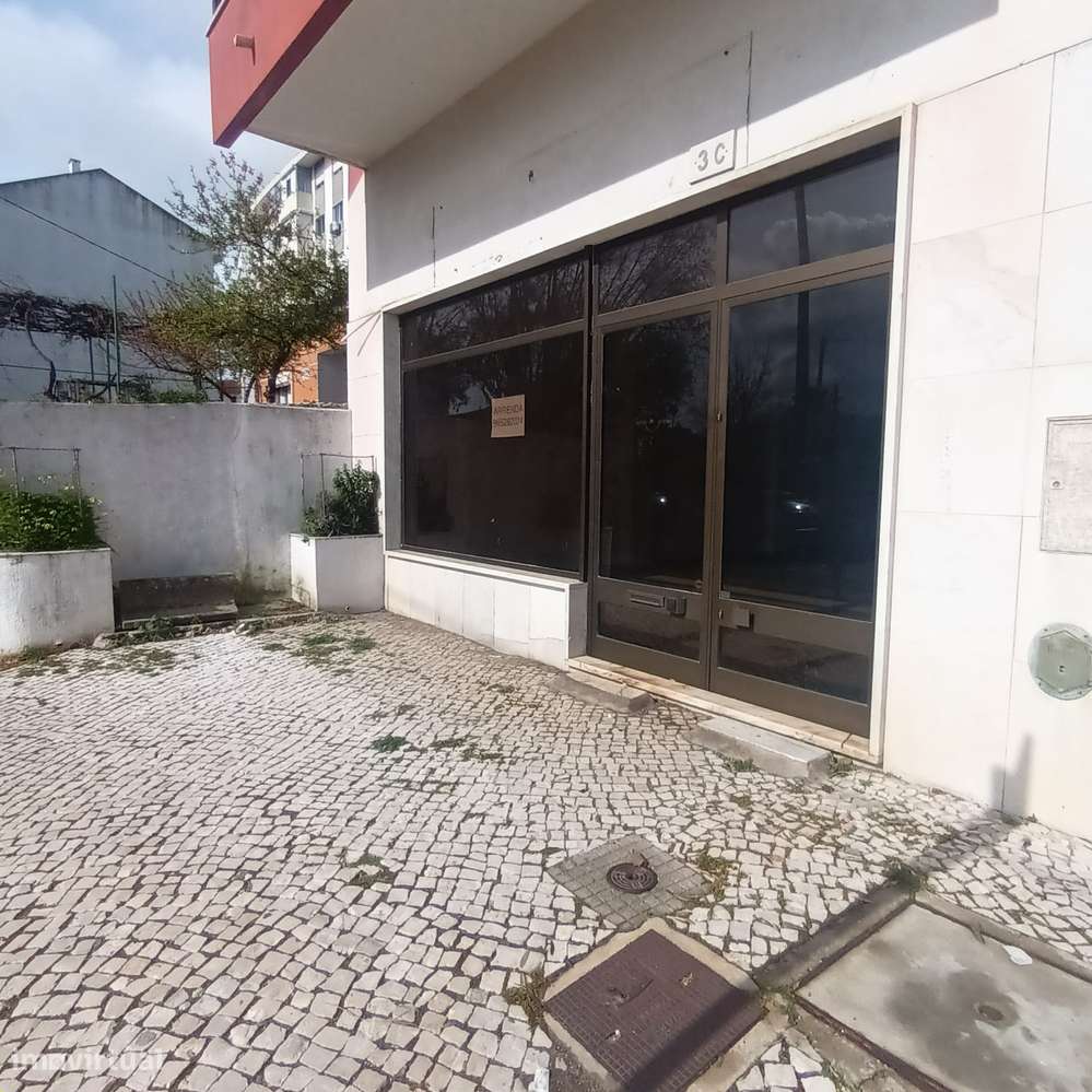 Imóvel comercial para arrendar em Alverca - Grande imagem: 2/5