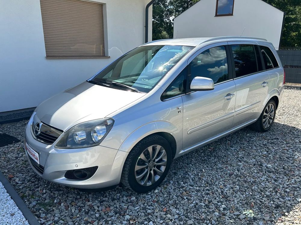 Opel Zafira B (2005-2014) 1.8 Design Edition 2010
