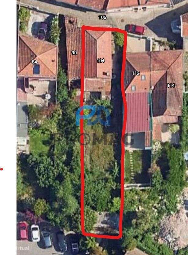 Casa térrea centenária inserida em 370m2 de terreno - Grande imagem: 4/9