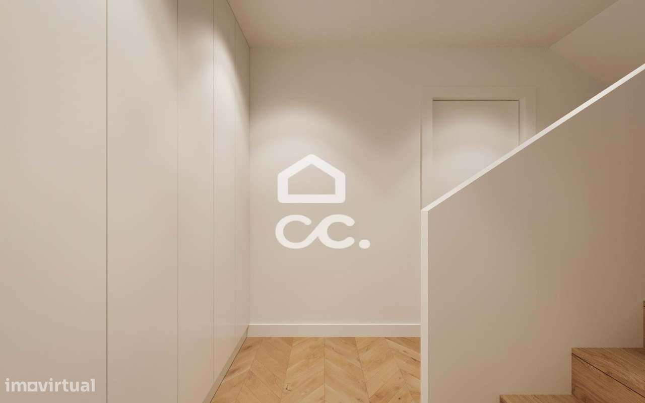 Moradia com projeto aprovado para T4 de luxo, na Foz Velha, com garage-24