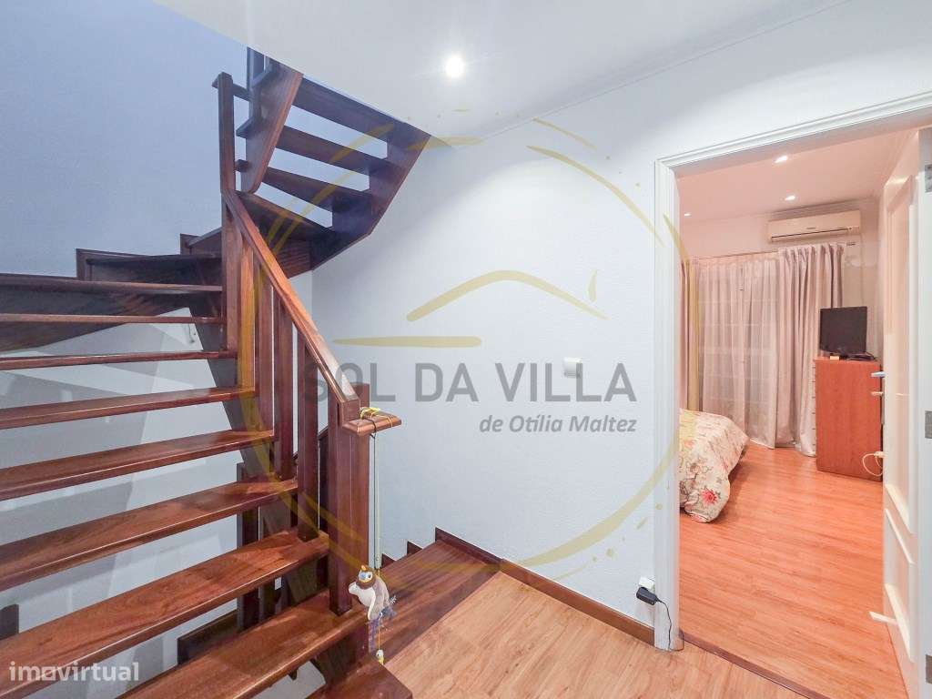Moradia Geminada T3+2 com garagem - Quinta do Conde - 395.000€-7