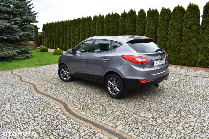 Hyundai ix35 1.6 2WD Fifa World Cup Edition - 3