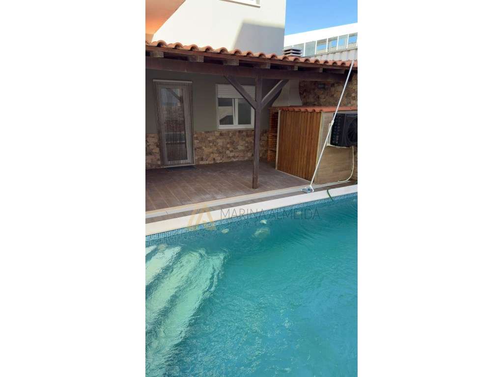 Moradia t4 com 2 pisos ( 5 assoalhadas), com 228m2, Piscina aquecid...-6