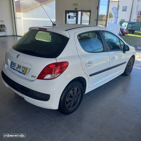 Peugeot 207 1.4 HDi SE Sportium - 5