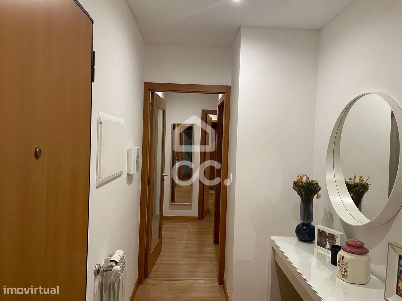 Apartamento T2+1 com piscina e terraço em condomínio privado-3