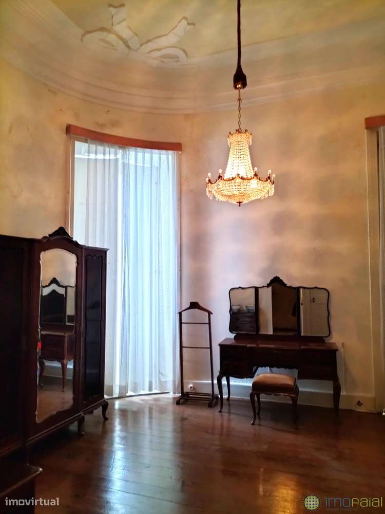 T7 + 2 Espaços Comerciais|Matriz-23