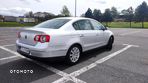 Volkswagen Passat 1.9 TDI Comfortline - 4