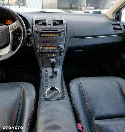 Toyota Avensis 2.2 D-CAT Premium - 9