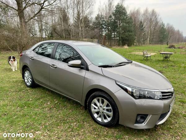 Toyota Corolla 1.4 D-4D Premium - 1