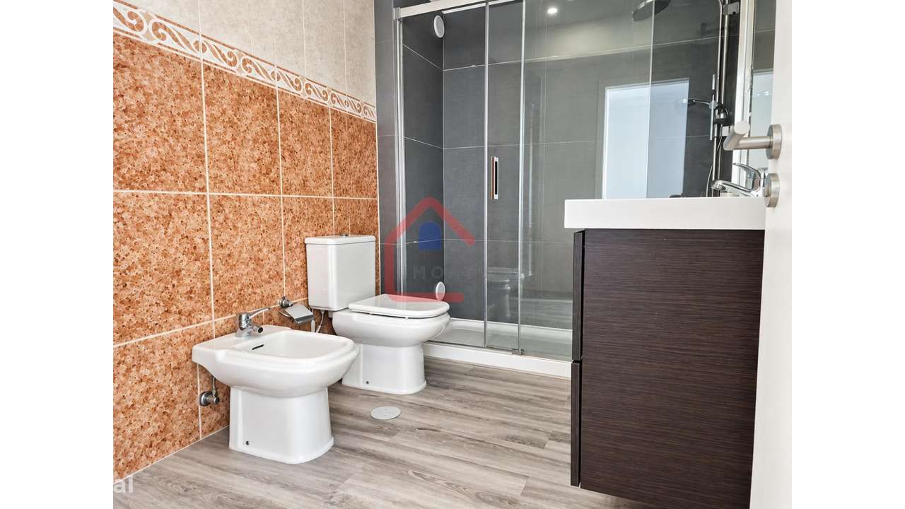 Apartamento T3 em Quinta do Conde-23