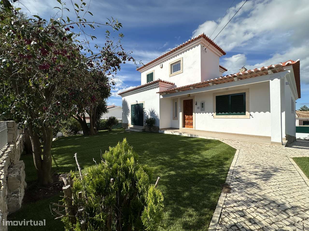 Moradia Isolada T3 com Piscina e Vista Mar na Ericeira-30