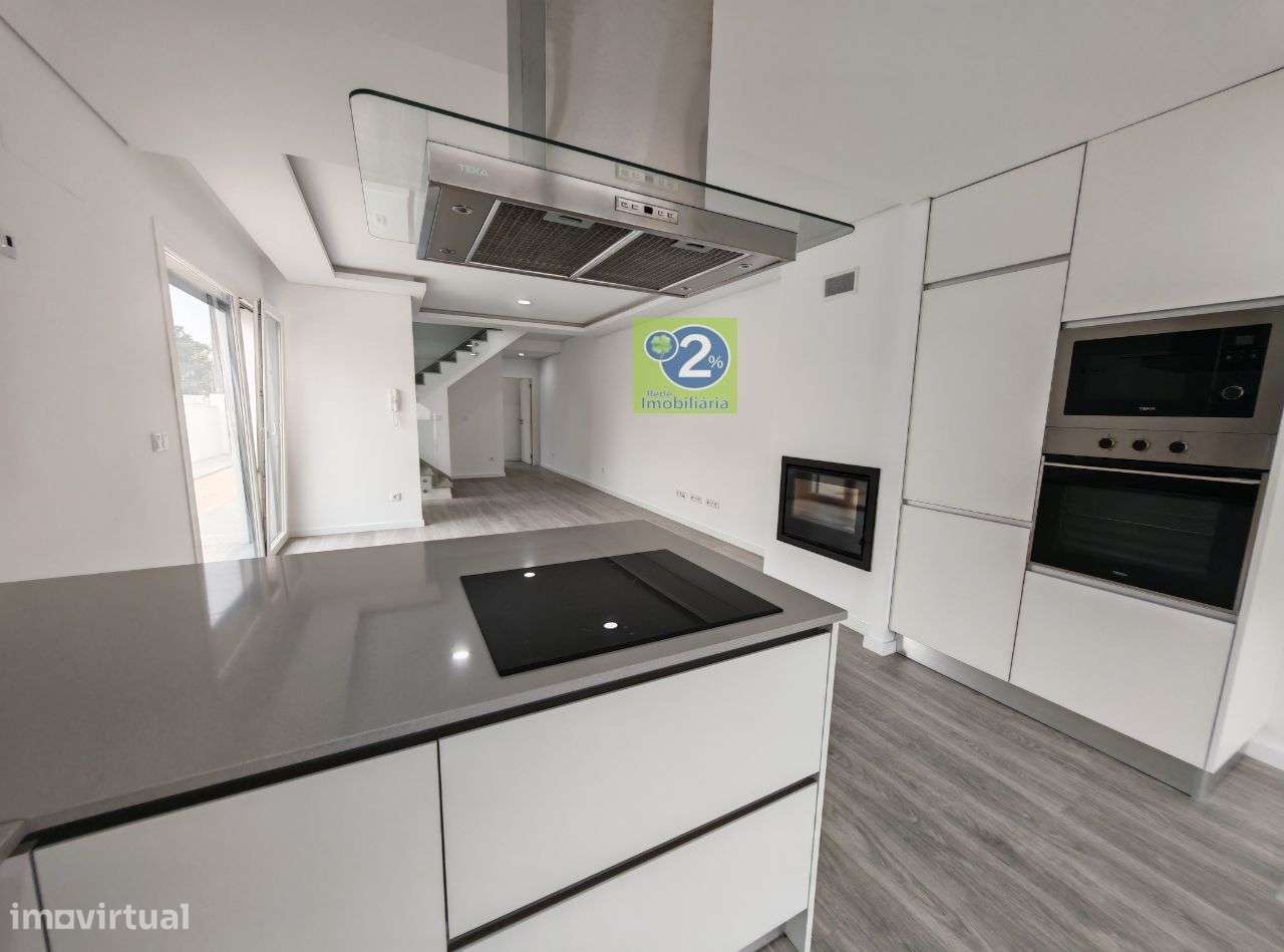 Moradia V4! Térrea - Grande imagem: 2/24