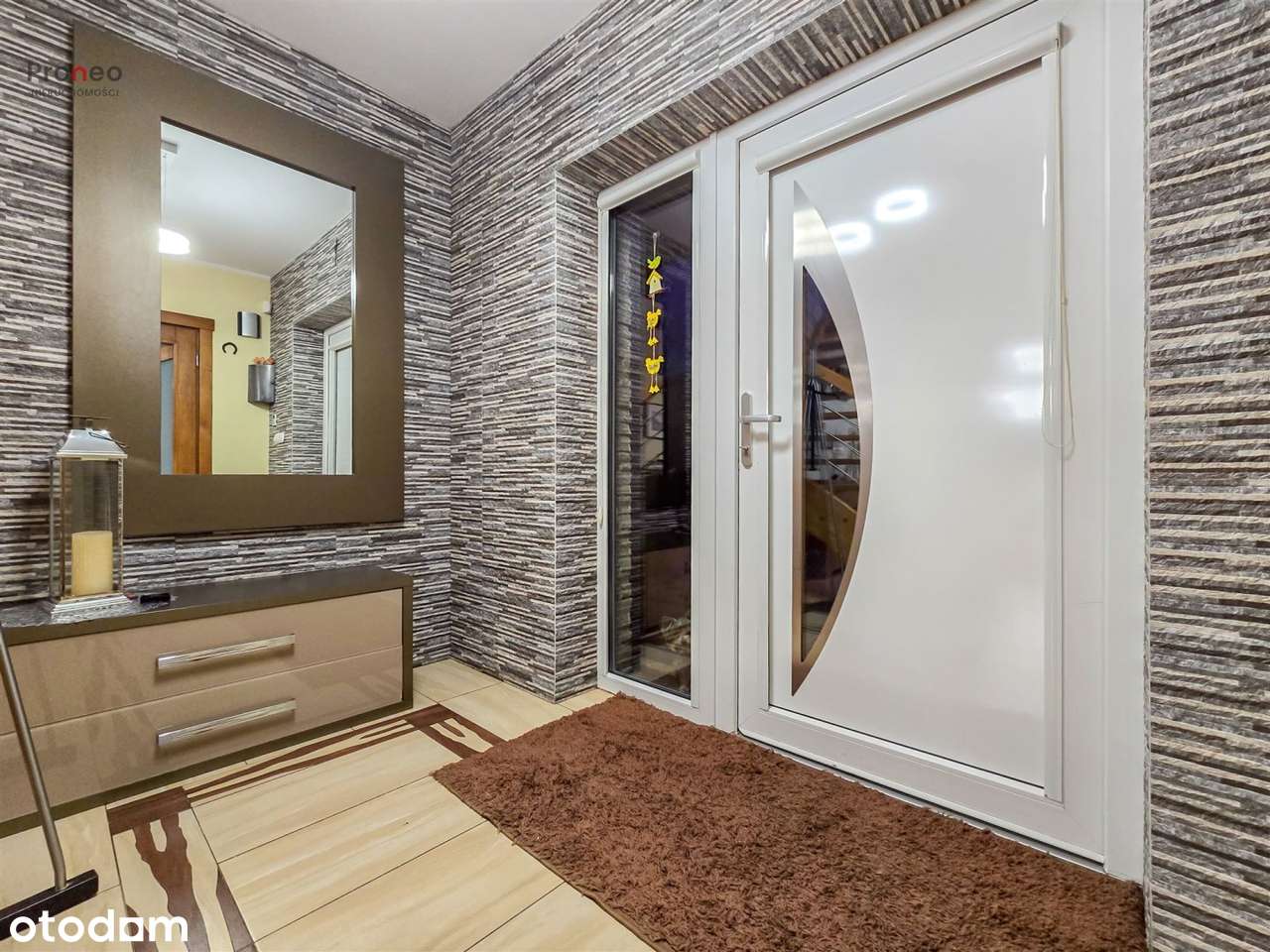 Niezwykła posiadłość z potencjałem biznesowym-11