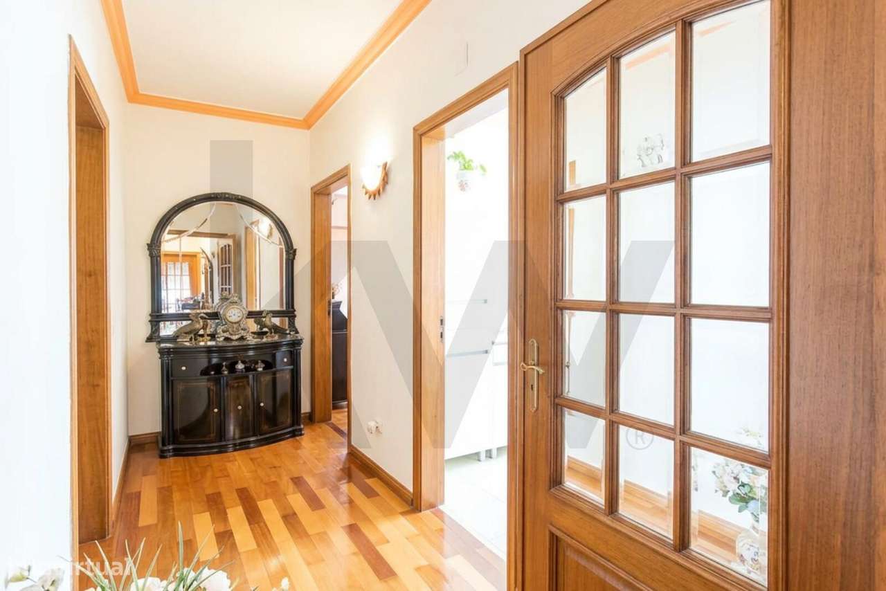 T2 Anta – Agualva | 3 Frentes  | Lareira e Parqueamento  |   375 800€-13