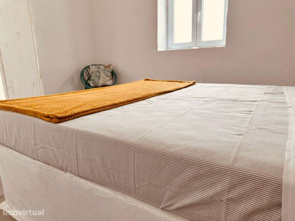 Moradia T2, inserida em lote com 1125 m2 com piscina, em Santiago M...-23