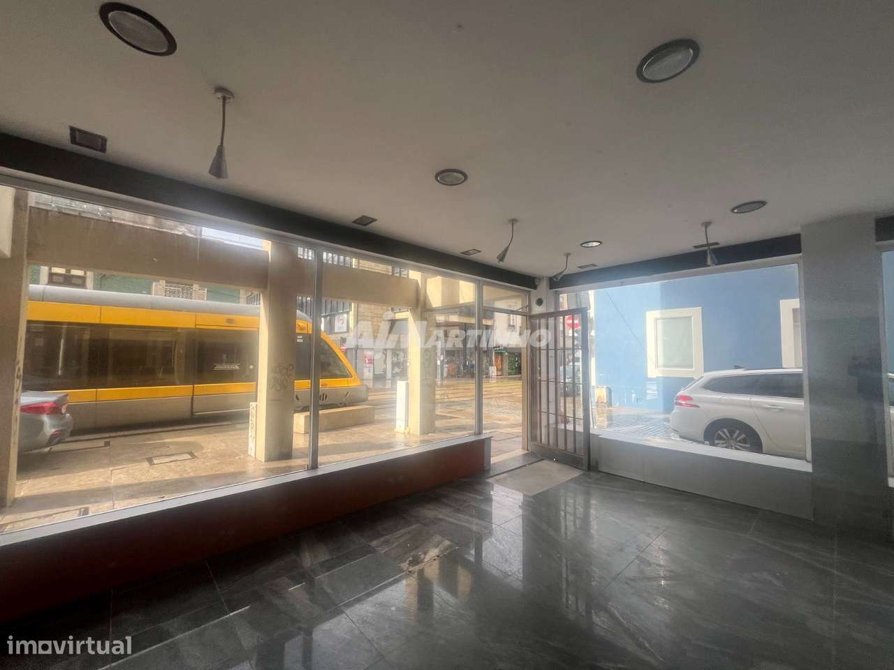 Loja, dois pisos, Matosinhos Brito Capelo - Grande imagem: 4/10