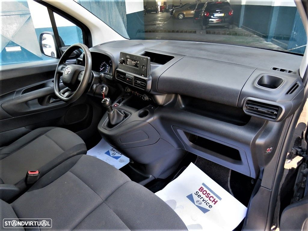 Toyota Proace City 1.5D L2 Comfort Plus - 9