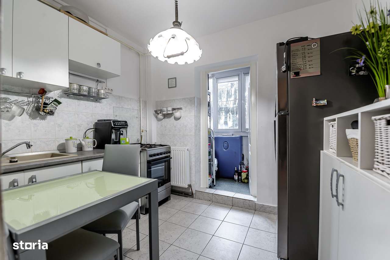 Rezervat Apartament cu 2 camere amenajat, etajul 2, zona Podgoria-3